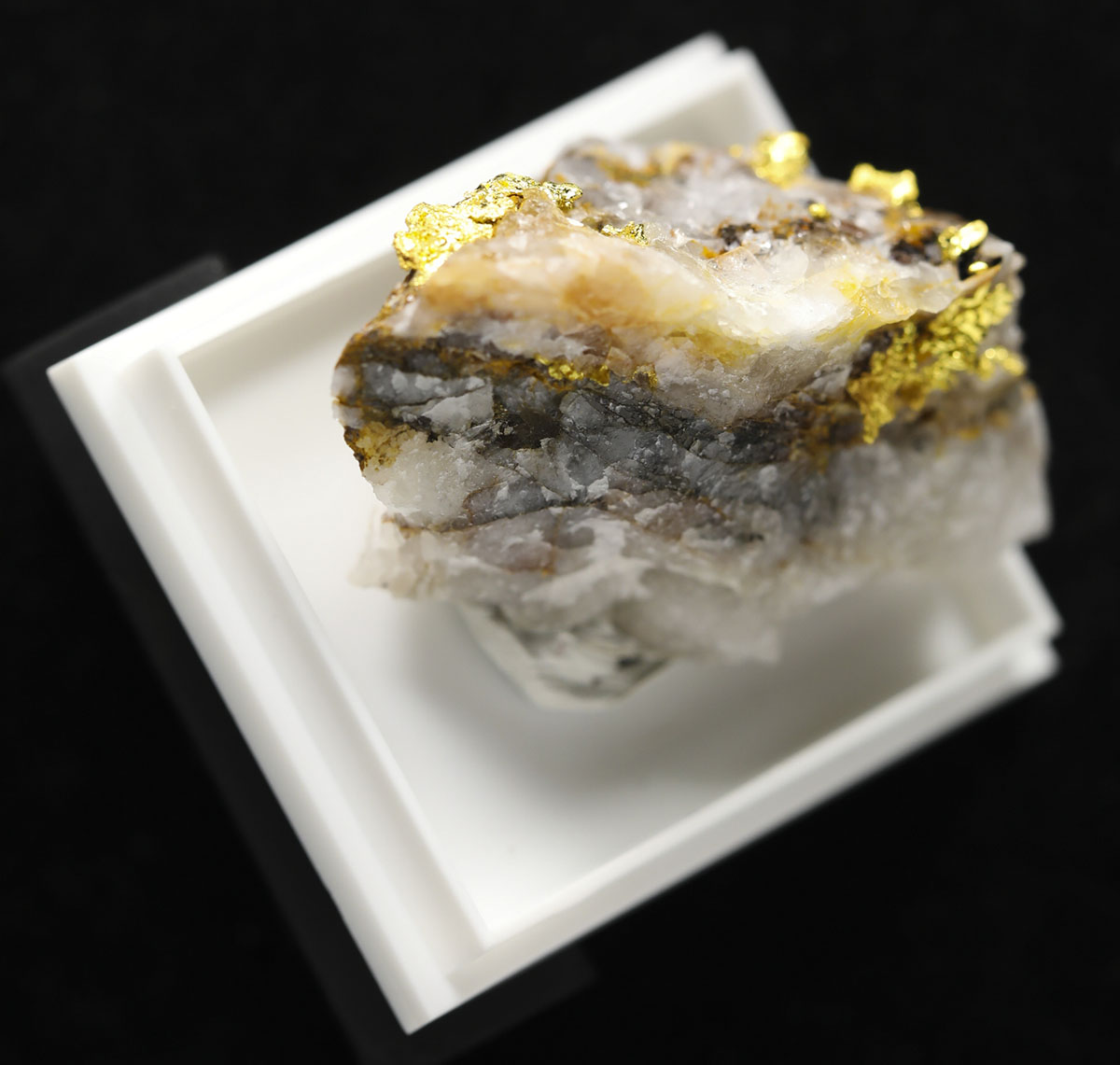 貨幣博物館 | Ornament 置物 自然金 Gold in the small rock