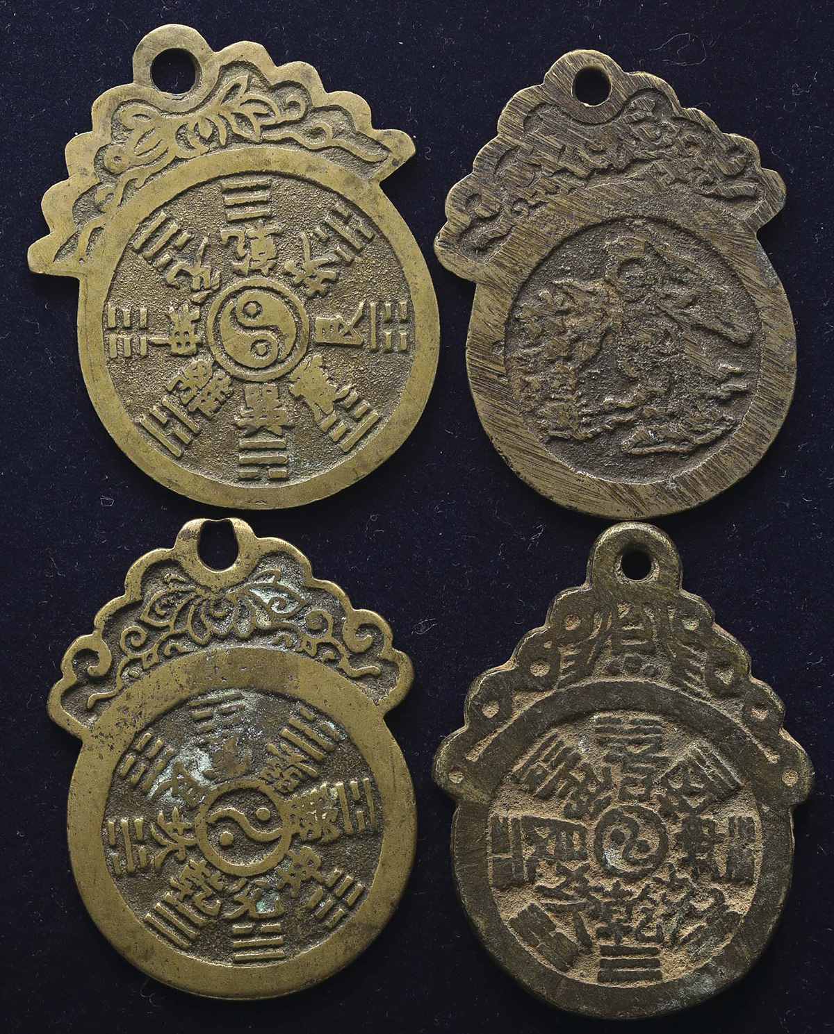 貨幣博物館 | 中国 絵銭:円牌(×4) 八卦/十二支 他3品 (VF)美品