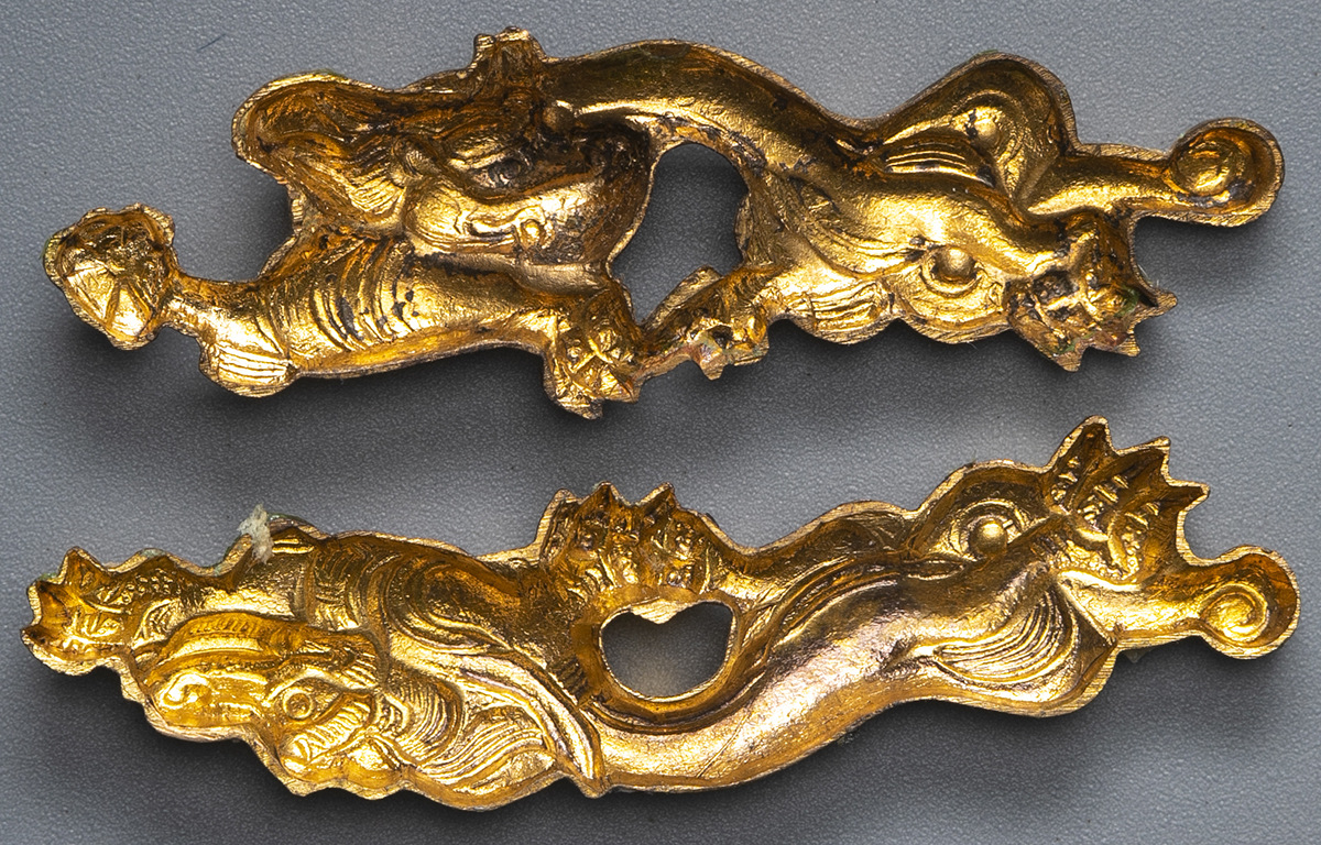 貨幣博物館 | Ornaments 置物 刀装具 目貫(×2) (雨竜紋 金鍍金銅製）