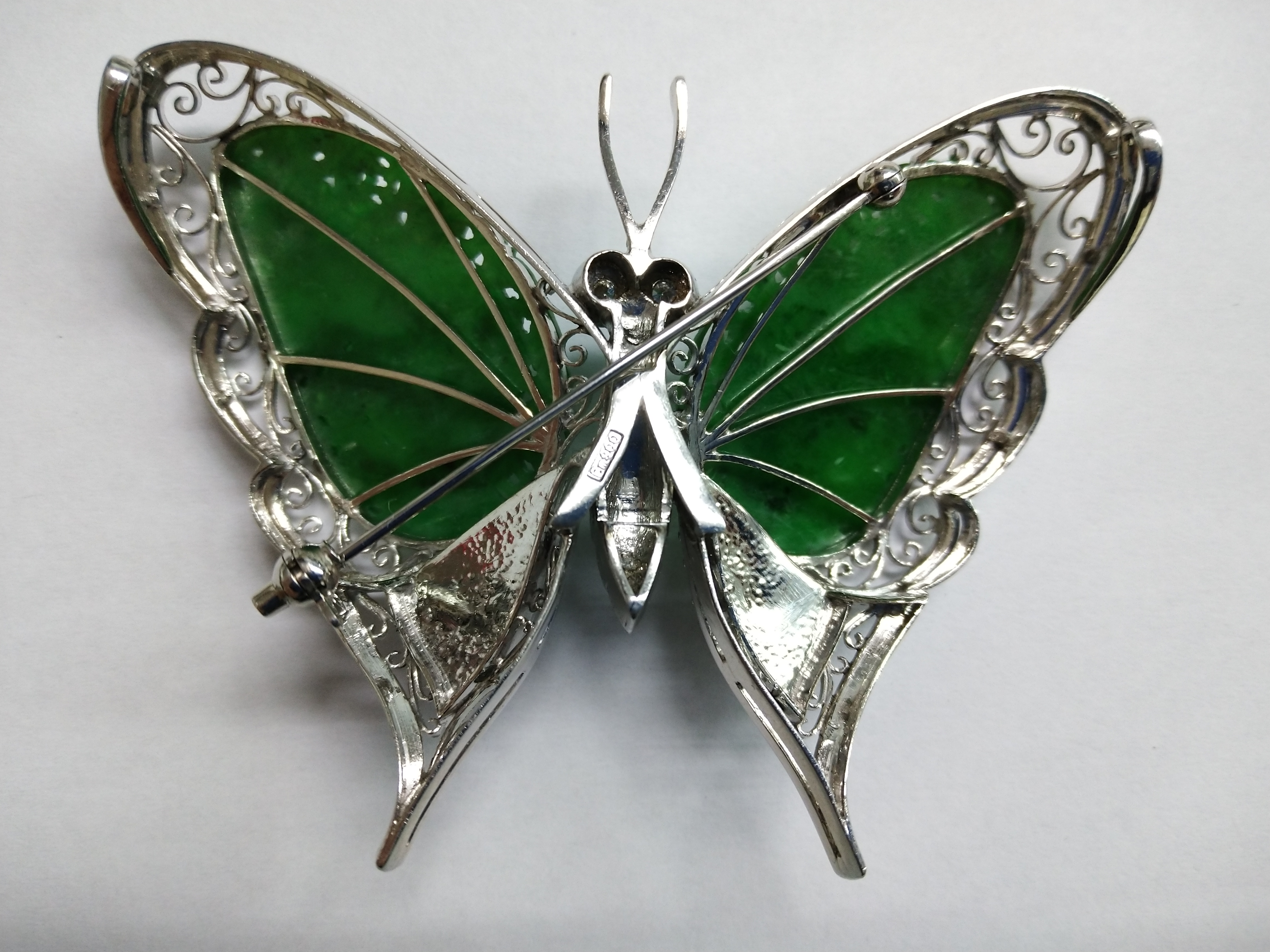 貨幣博物館 | 天然翡翠（ヒスイ）ブローチ 30g Pm900刻印 天然