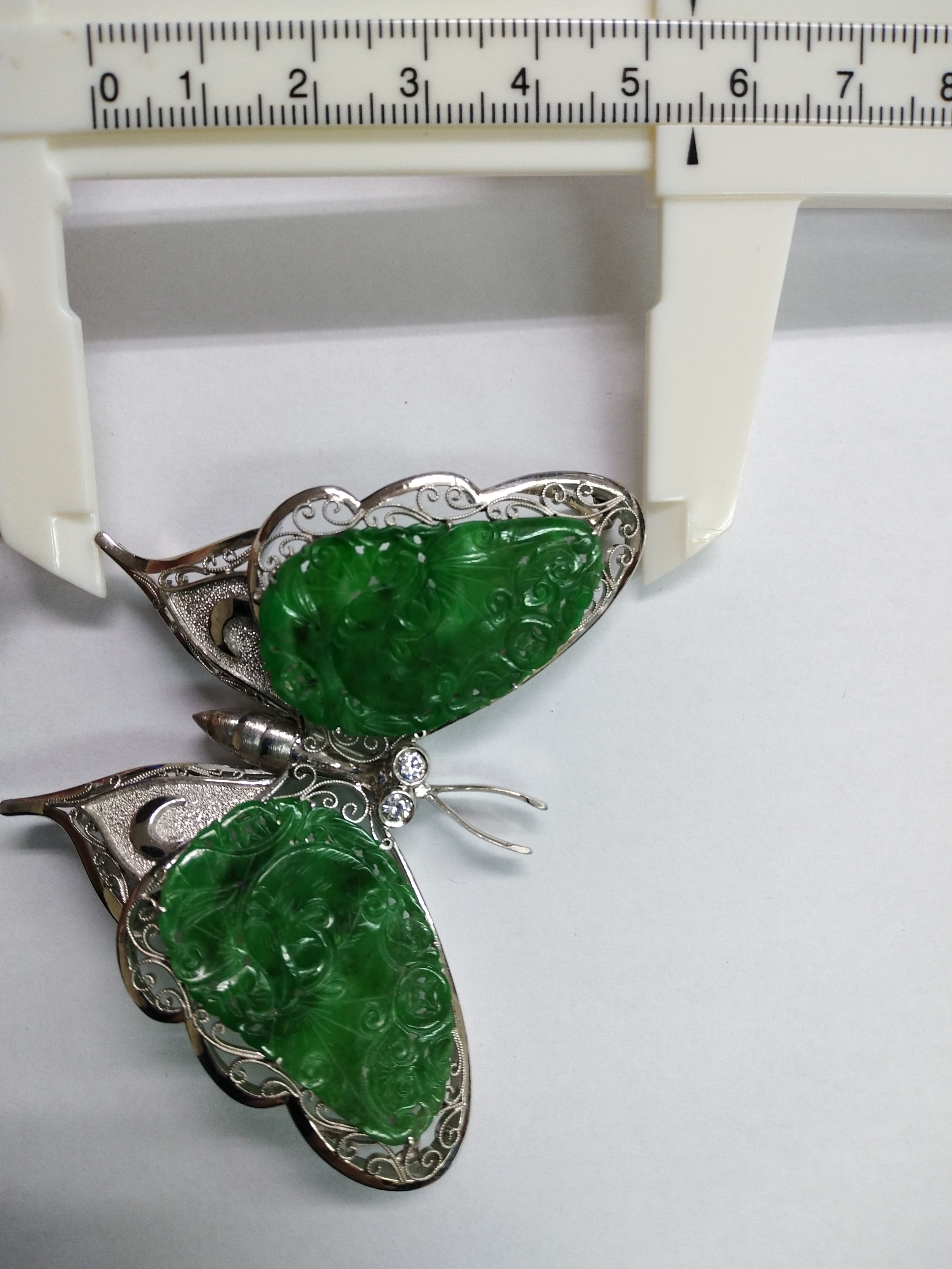 貨幣博物館 | 天然翡翠（ヒスイ）ブローチ 30g Pm900刻印 天然