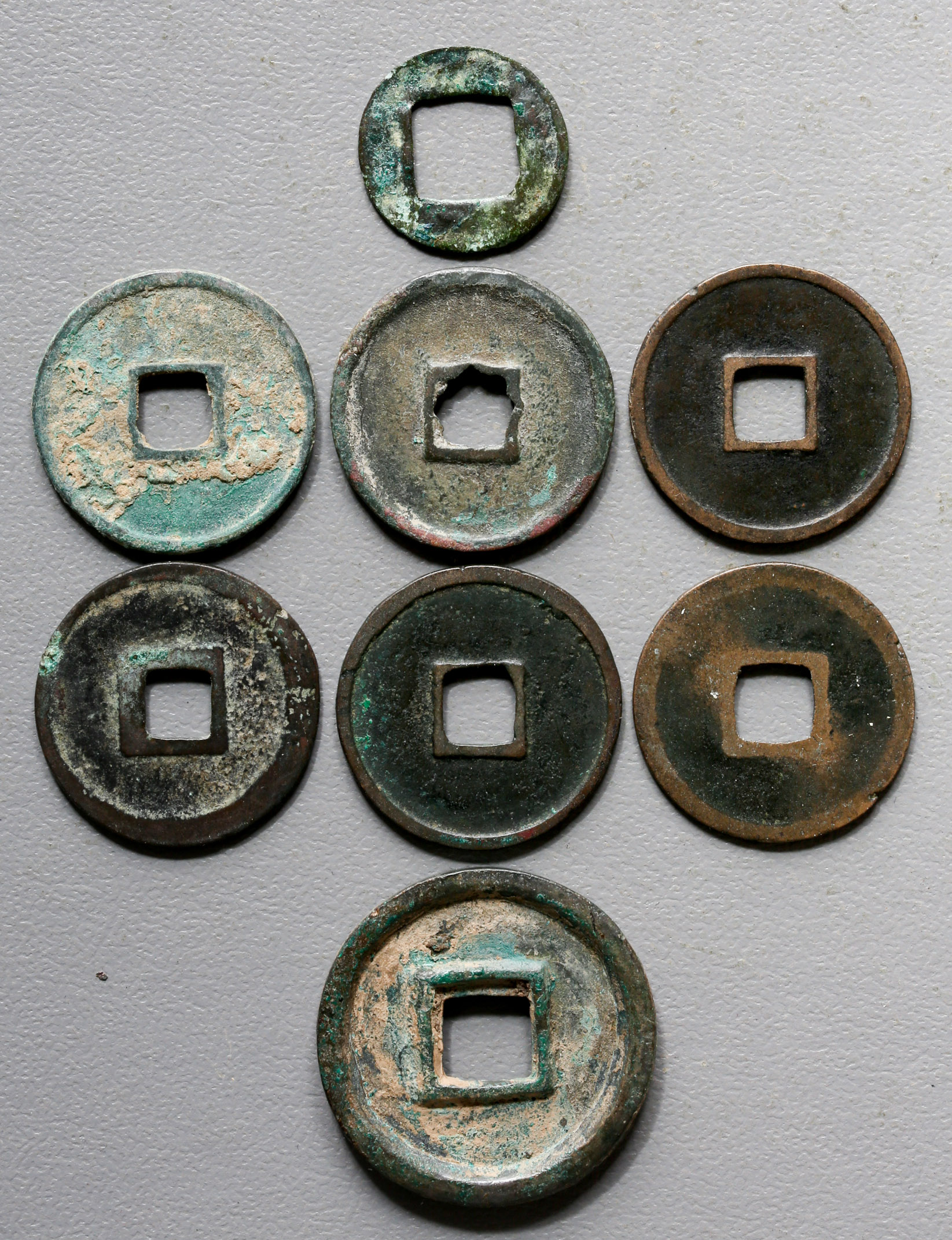 中国穴銭ロット歴代銭7点組 古銭 穴銭 中国古銭(アジア)｜