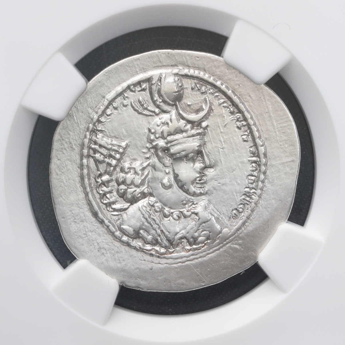 ササン朝ペルシャ；ヤジガードI世、ARドラクマ銀貨、RRR珍品 ササン朝ペルシャ；ヤジガードI世、ARドラクマ銀貨、RRR珍品