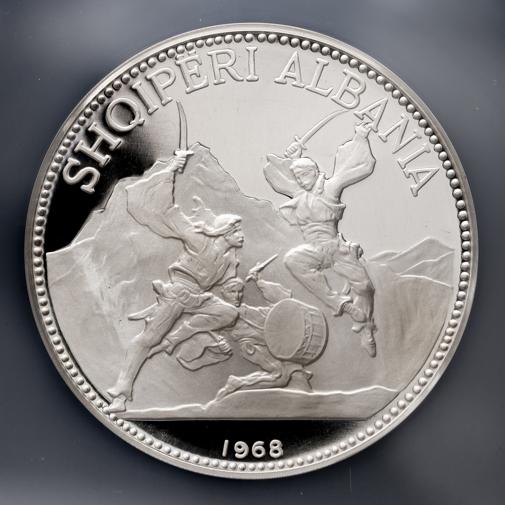 アルバニア 旧貨幣 1968年 銀製記念硬貨3点セット Yahoo!オークション -「1968年」(ヨーロッパ) (世界)の落札相場