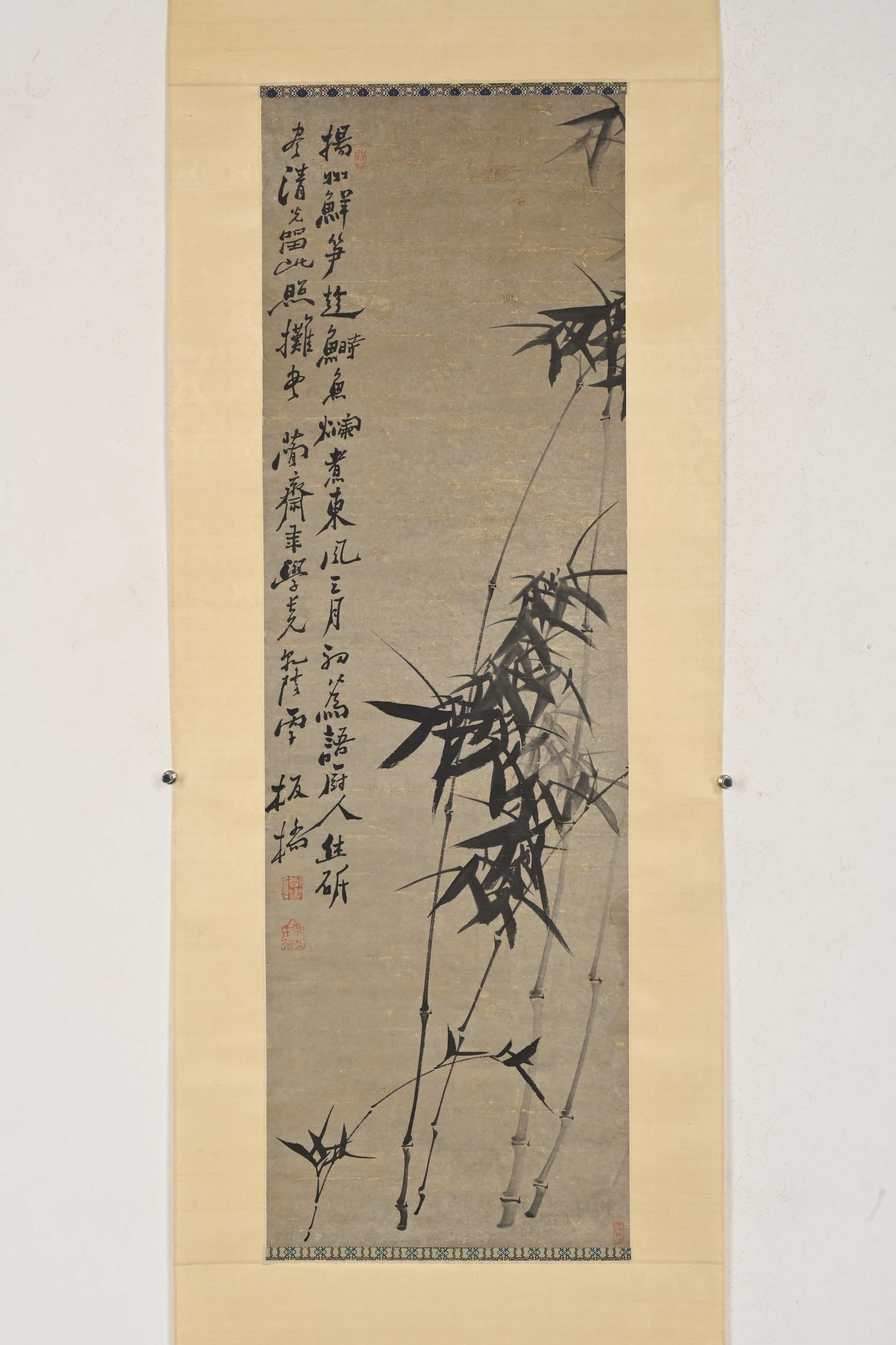 郑板桥兰竹图立轴纸本，成交价格_多少钱_什么价_哪里买_交易出售_最新报价_字画之家