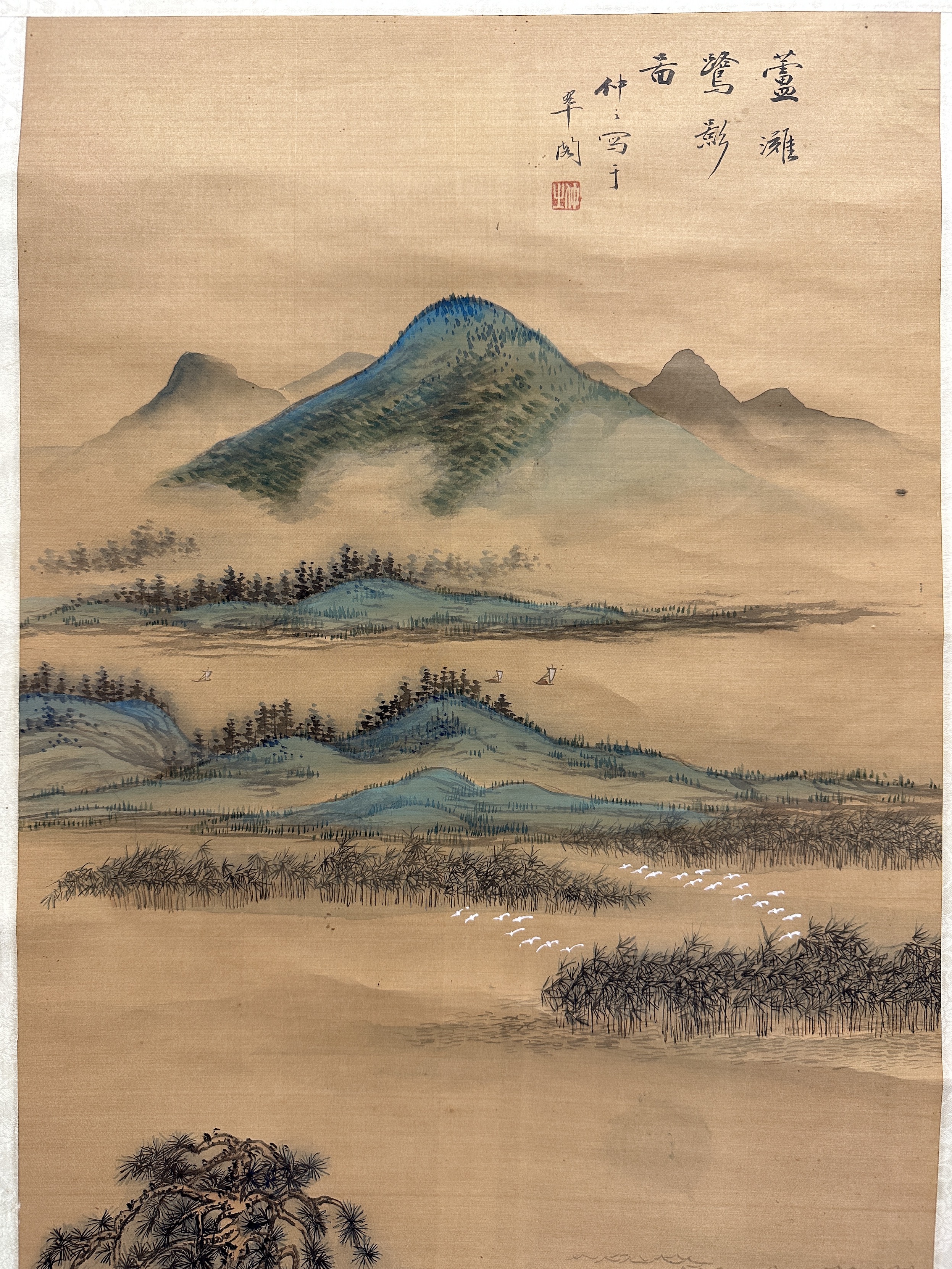 中国美術　掛け軸山水画灕江春雨在铭 現状品 中国美術 掛け軸山水画灕江春雨在铭 現状品 - メルカリ