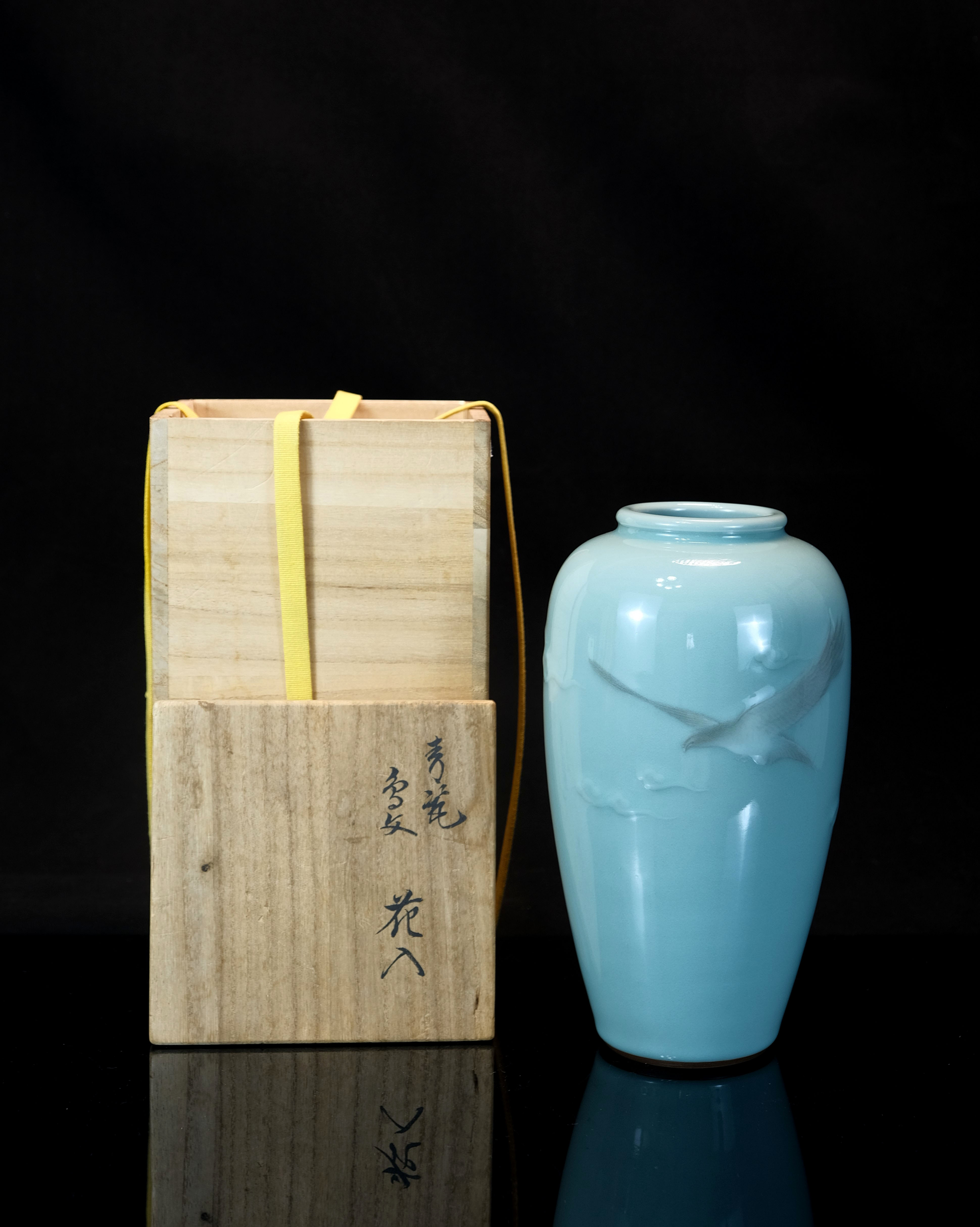 茶道具 三代 諏訪蘇山造 青磁 桃 香合 共箱 V R4999 - メルカリ 【佳香