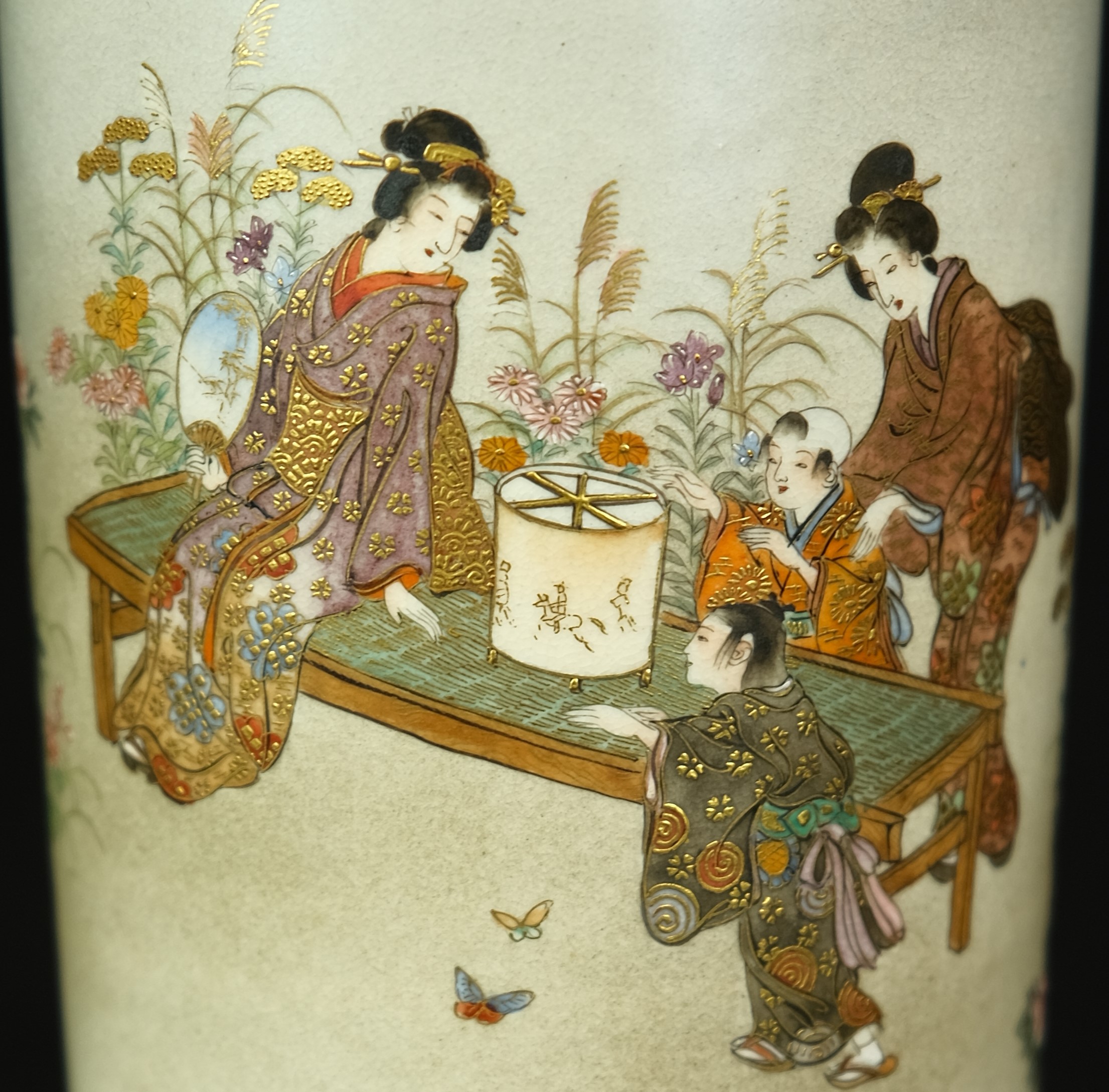 貨幣博物館 | 素山画人物薩摩焼花瓶