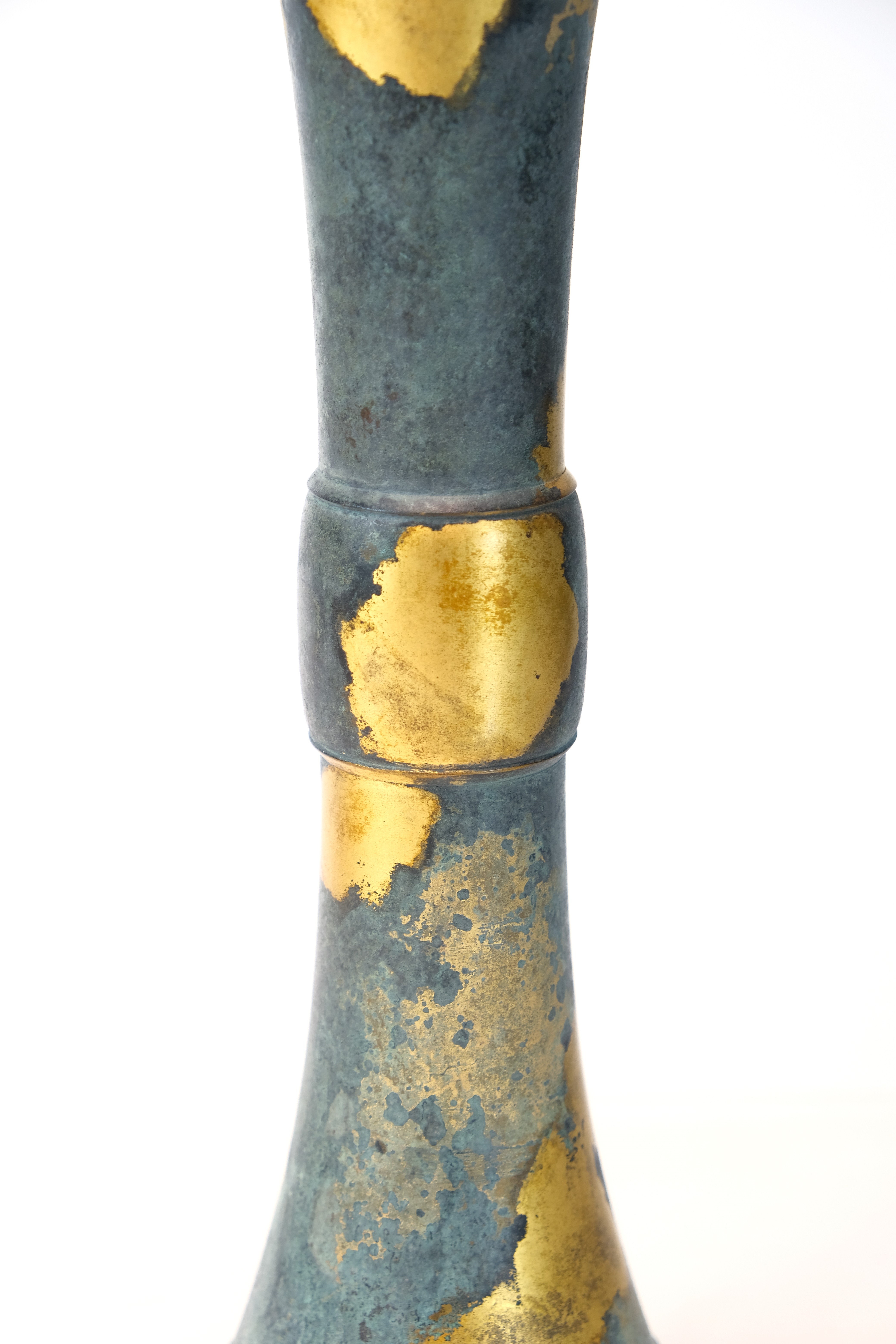 最安値級価格 素带觚 共箱 塗金銅花器 花器 立鼓式 塗金銅花瓶 花瓶 ...