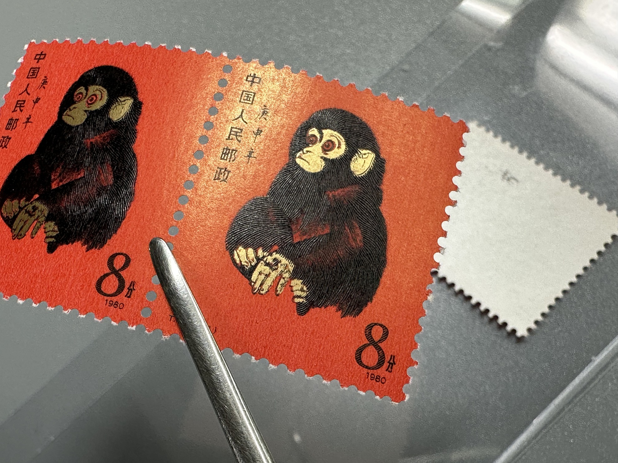 貨幣博物館 | 中国切手 T46 赤猿 3枚