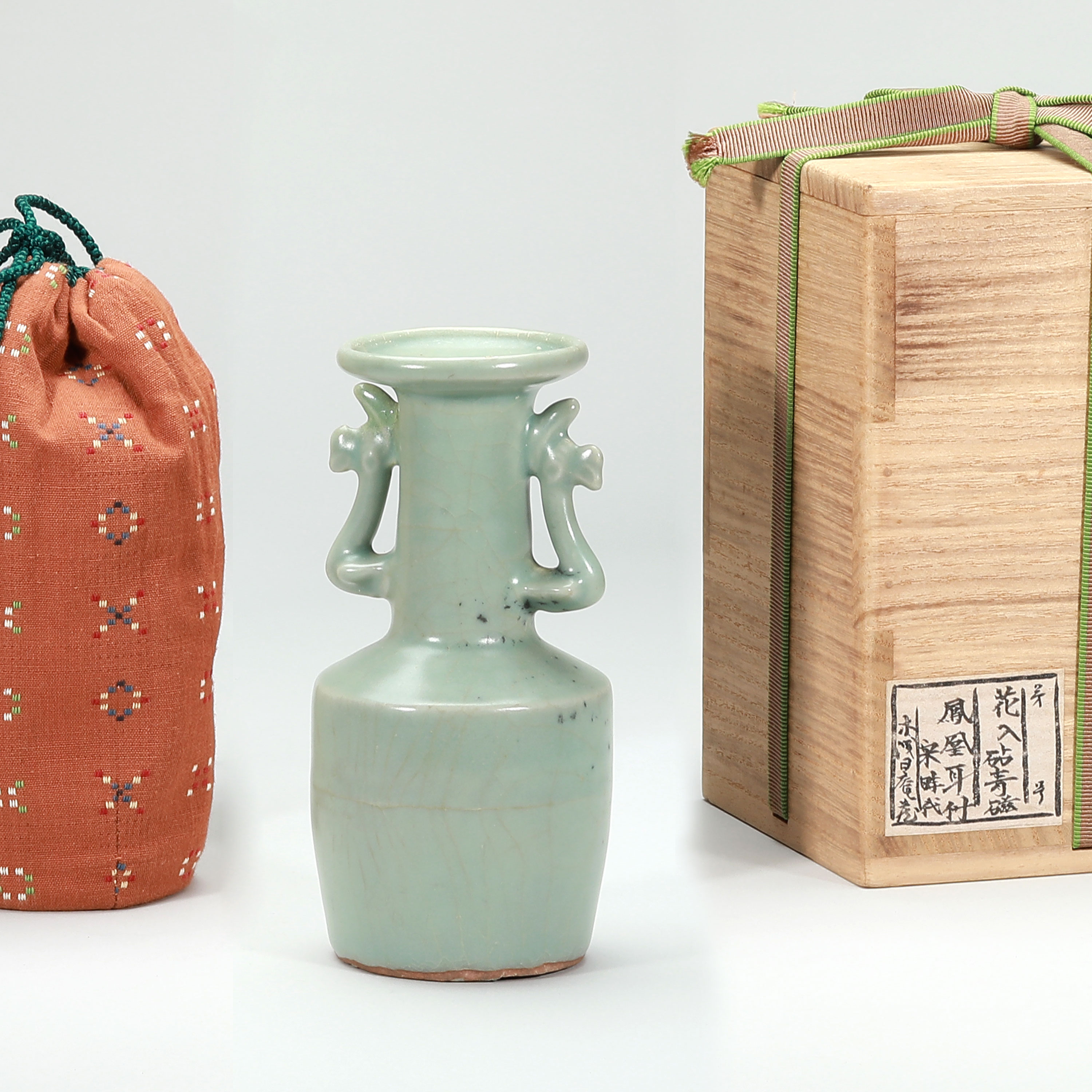 龍泉窯 青磁鳳凰耳瓶 – Longquan Vase Phoenix | 陶磁オンライン