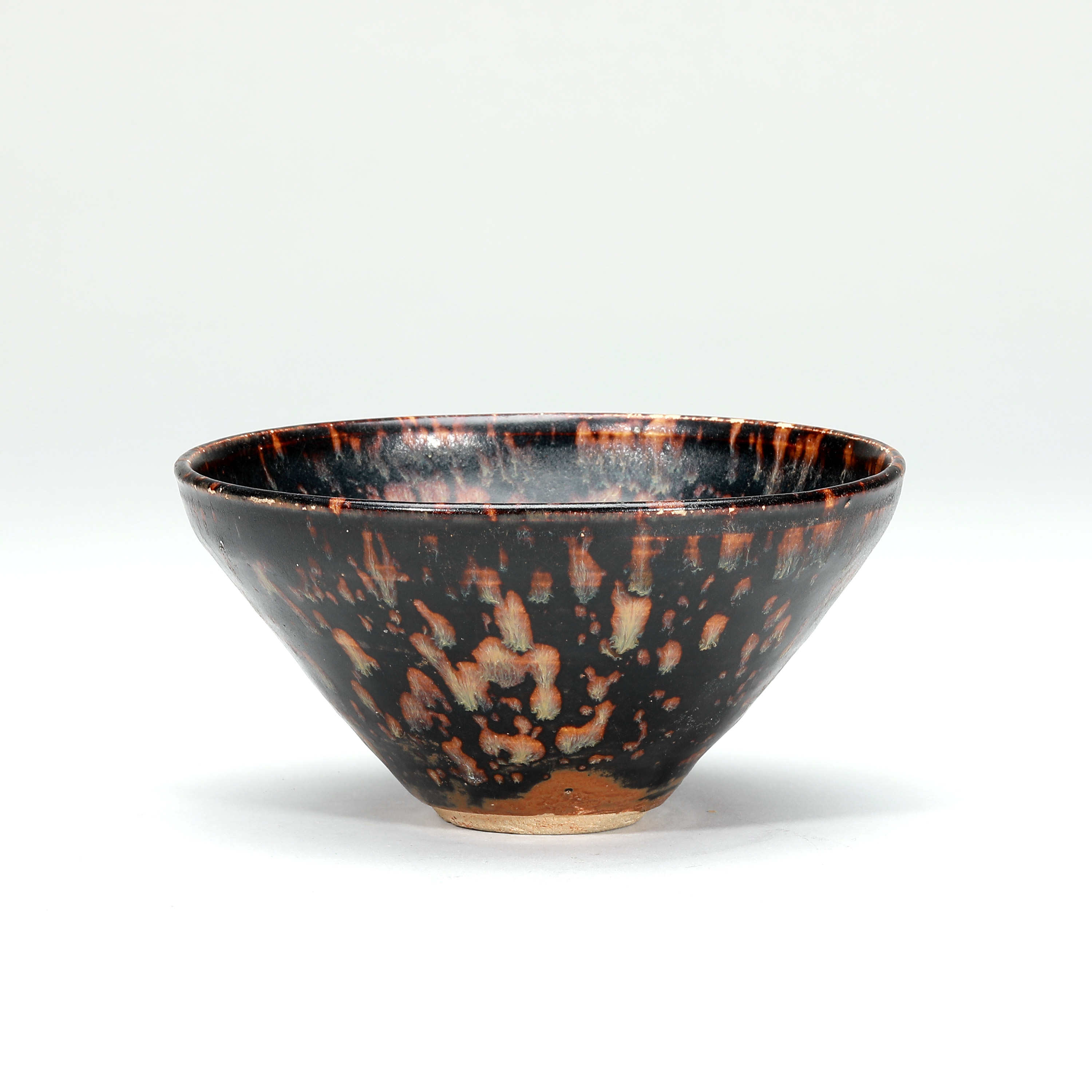 宋吉州窯手彫り絵画虎柄笠椀  景徳鎮 陶磁器 装飾品 現代工芸品 美術品 置物 貨幣博物館 | 宋 吉州窯玳瑁釉紋碗 D:12.2 H:6.5 返品不可 Sold