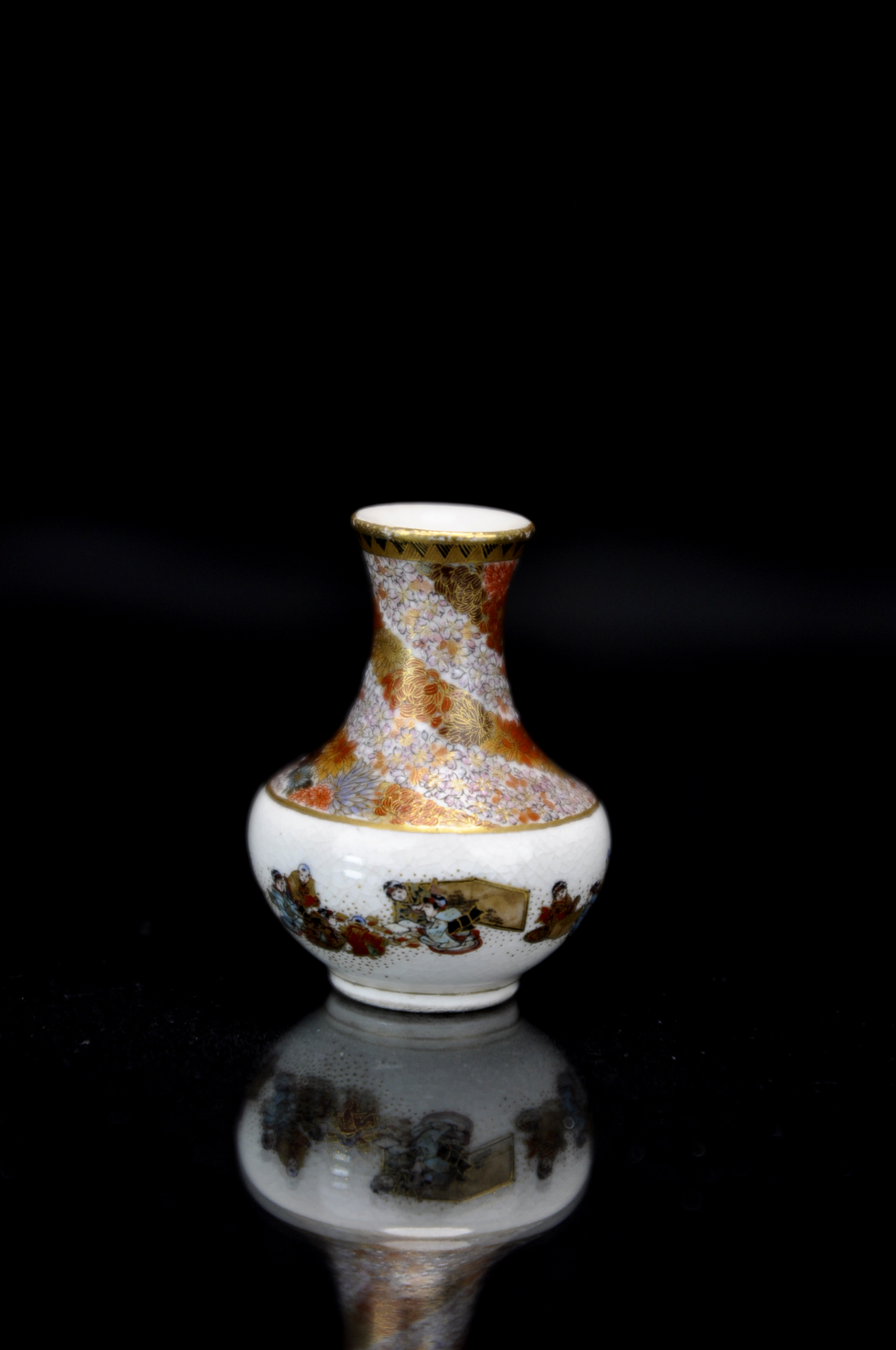 中国明時代花瓶 貨幣博物館 | 薮明山製童子図小花瓶 日瓷