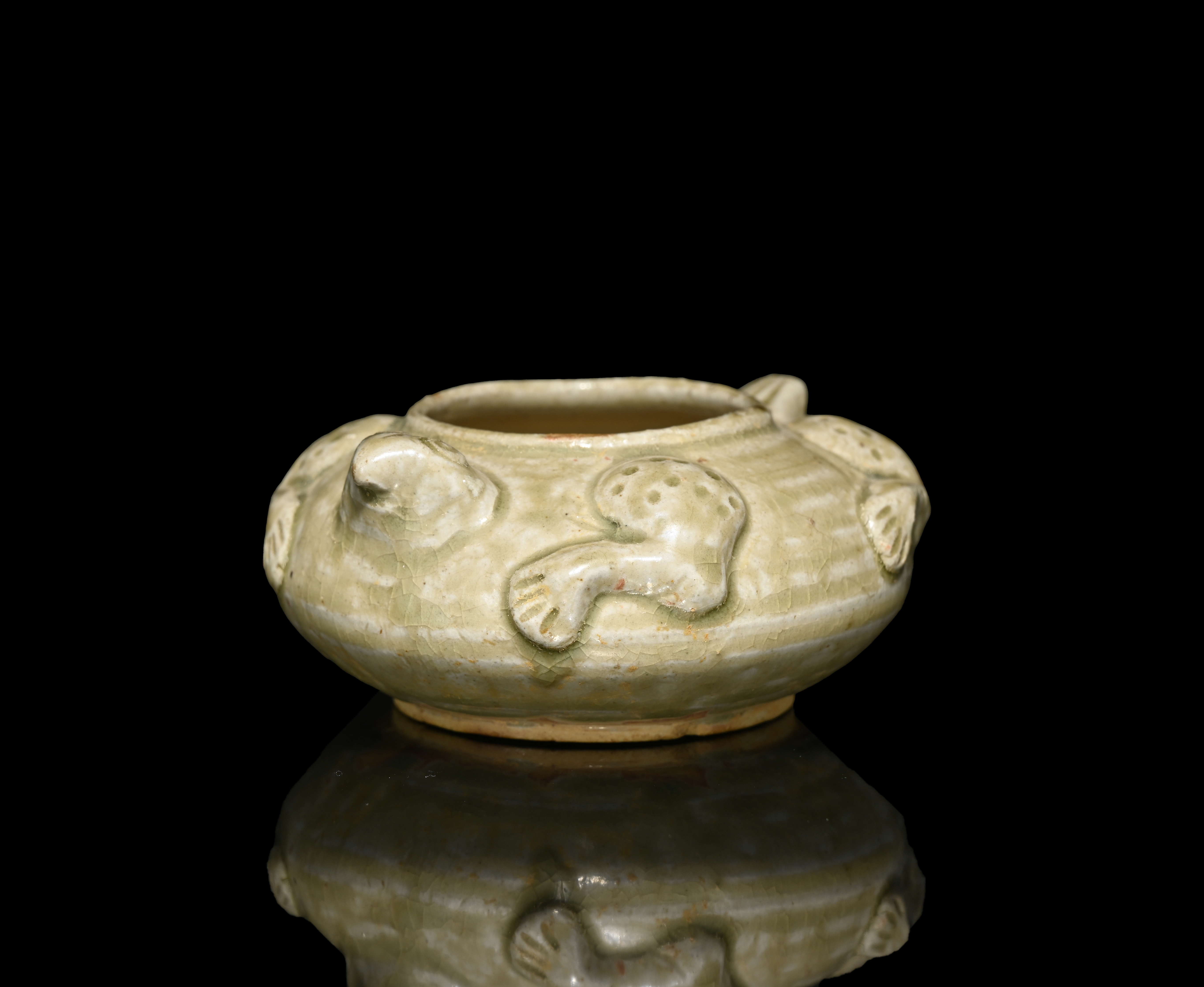 越窯蛙型水盂　青磁蛙型水盂　陶芸　文房四宝　骨董品　古美術 越窯蛙型水盂 青磁蛙型水盂 陶芸 文房四宝 骨董品 古美術 - メルカリ