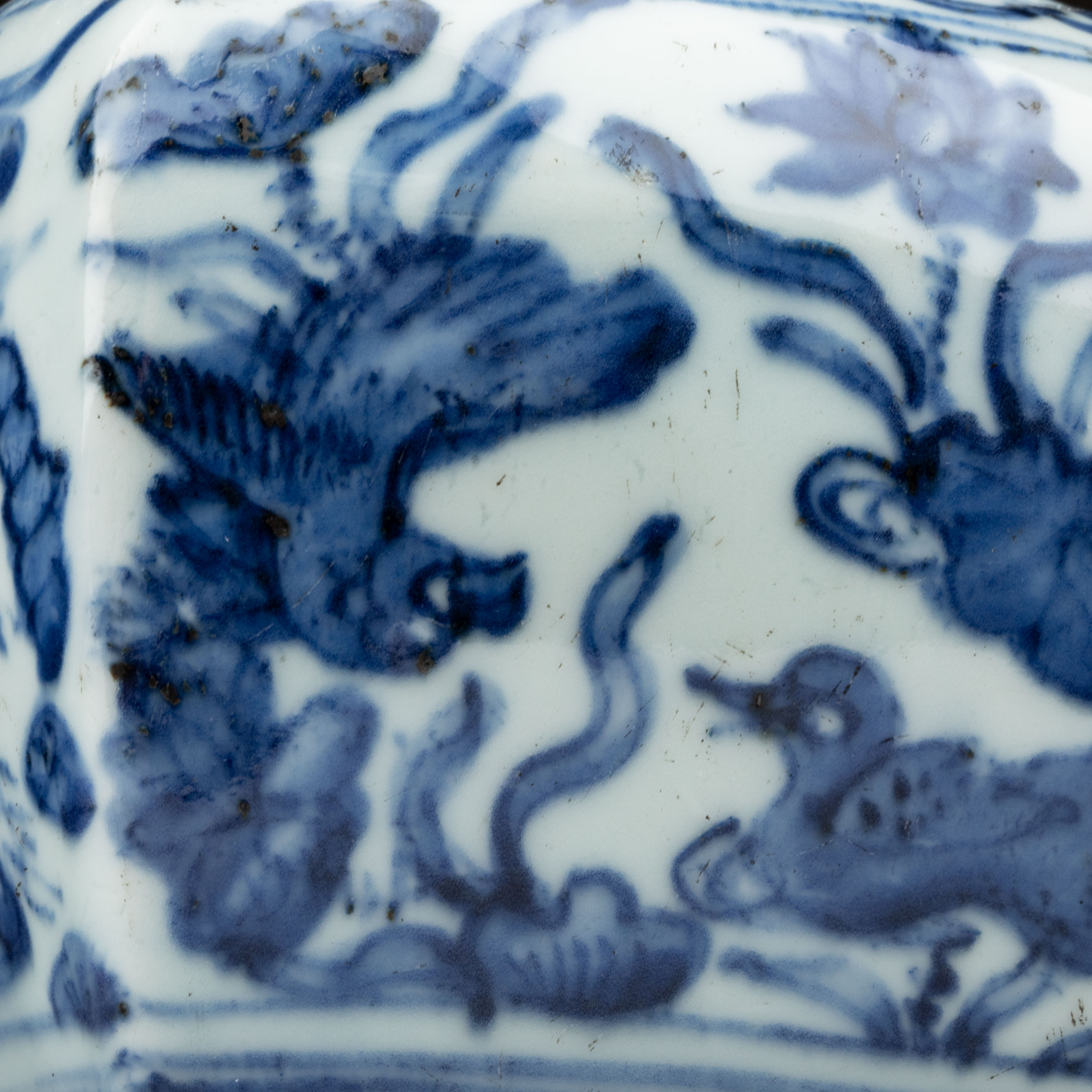 貨幣博物館 | 明萬曆 青花蓮池水禽文壼 付木盒