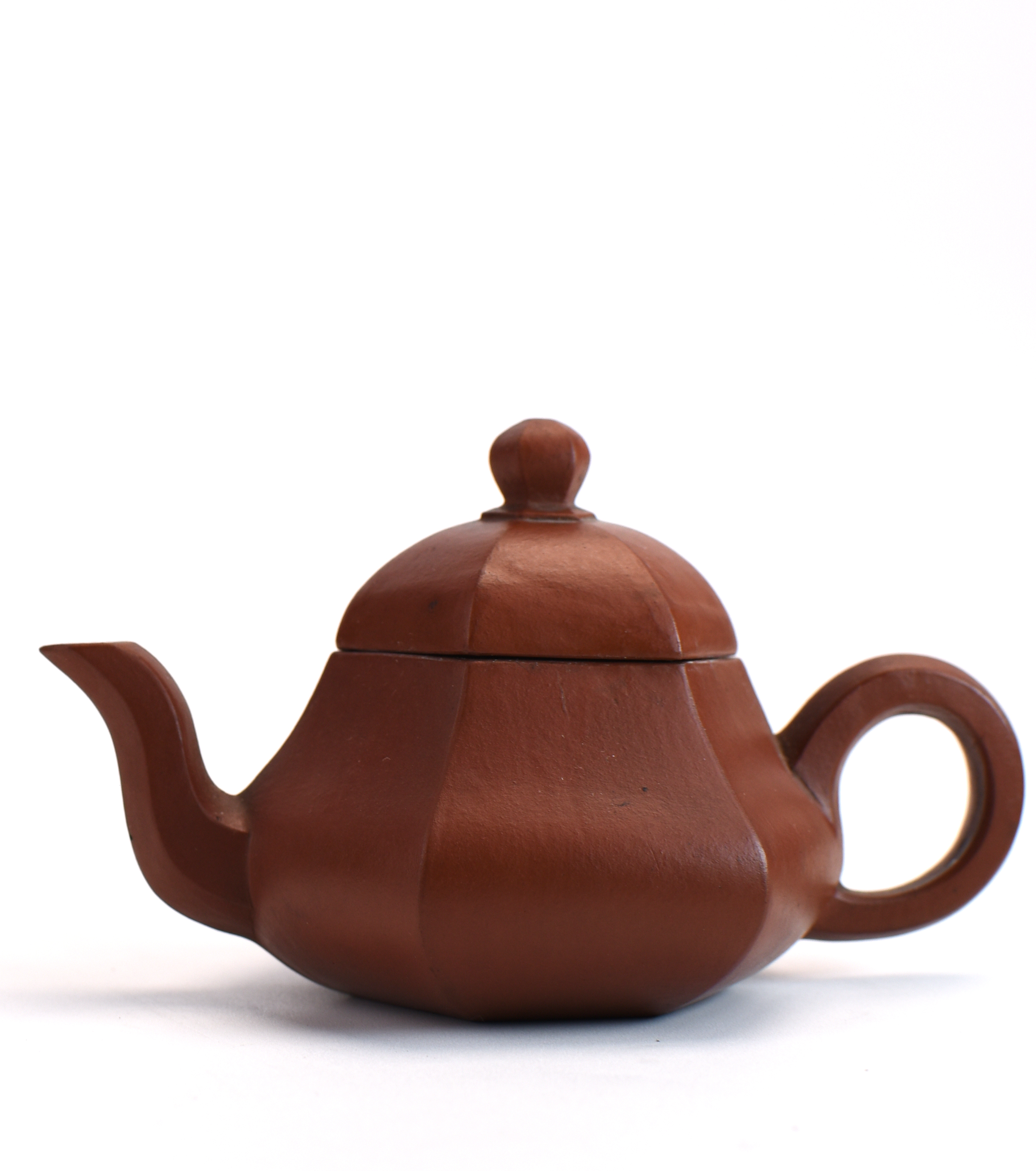 中国　銭菊仙制款　緑泥　神獣摘　急須　茶壷　C　R6159 貨幣博物館 | 清 素功精製六角朱泥急須 茶道具朱泥
