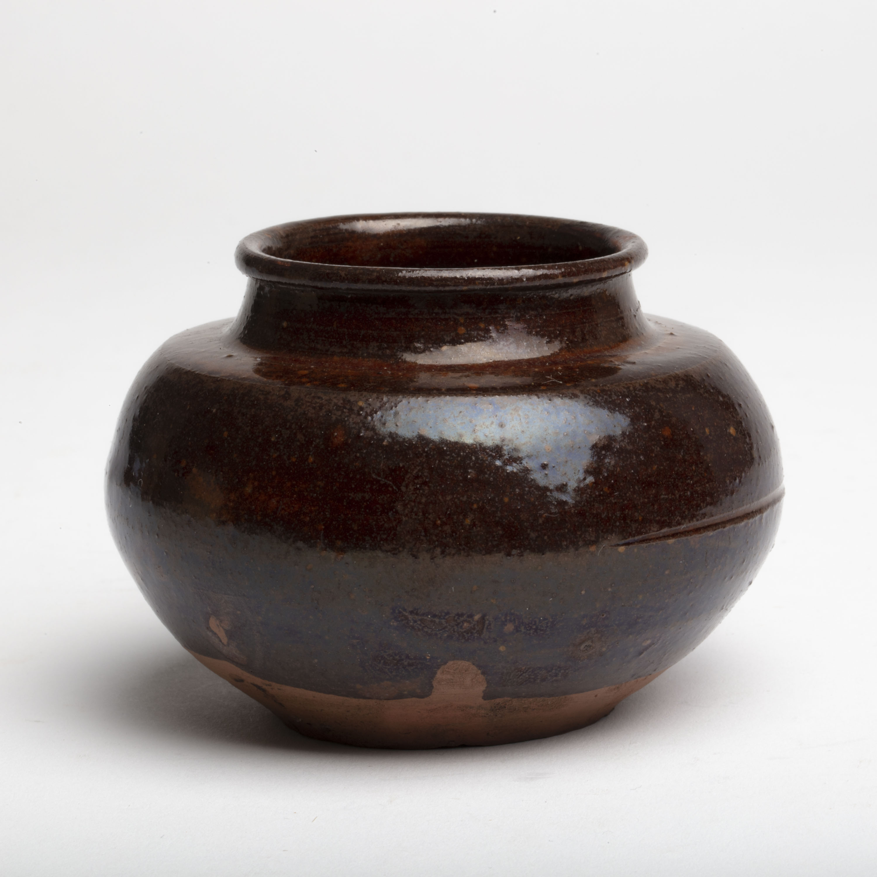 貨幣博物館| 宋洪塘大海茶入此件拍品为宋代洪塘窑茶入。此类由宋代中国