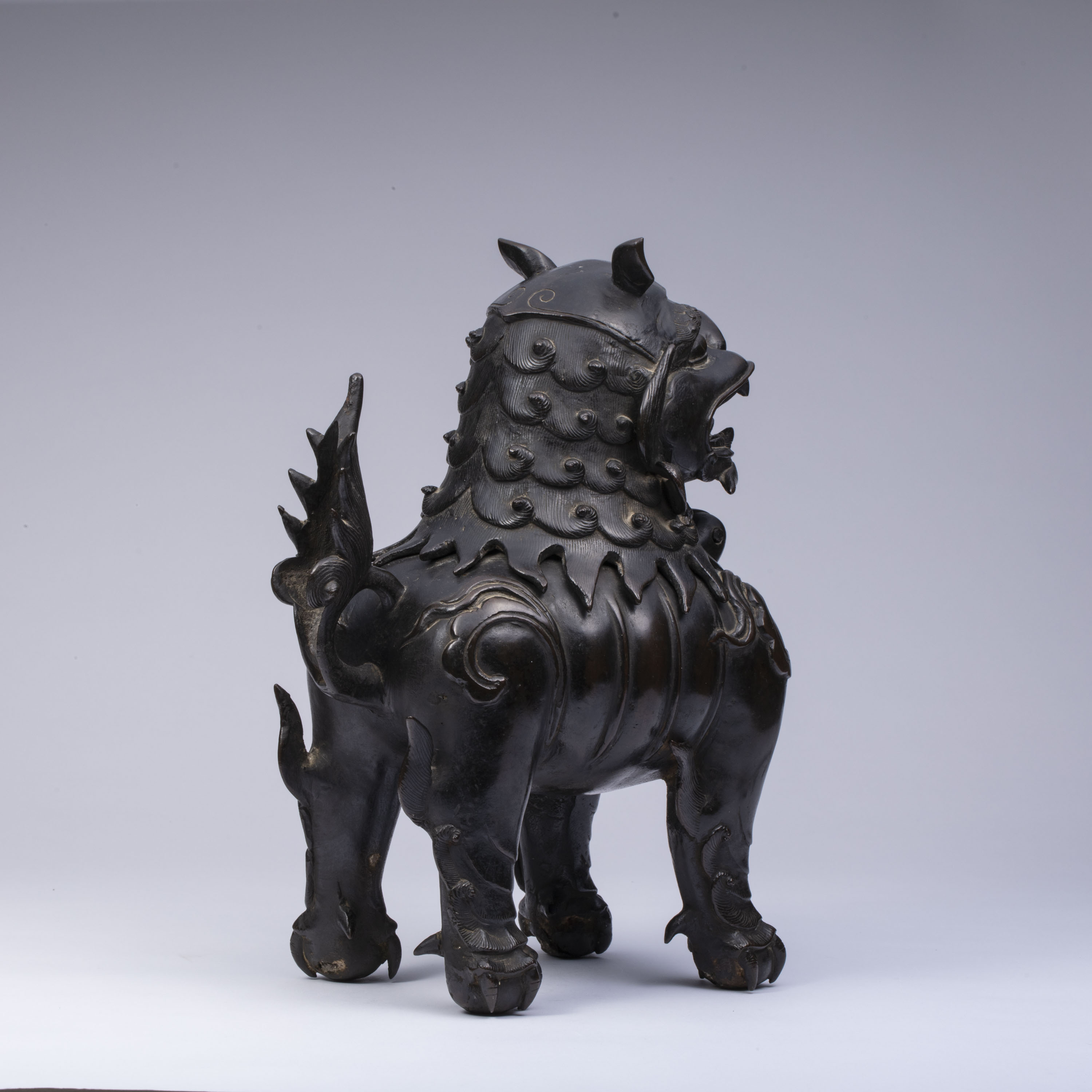 中国 玉石翡翠彫刻 雙耳活環 獅子鈕蓋爐 香炉 V R8792 中国