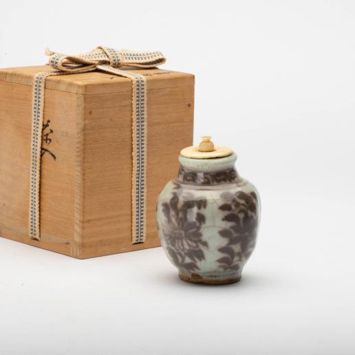 2394.　紀元前　770年-474年　春秋時代　磬幣　？　レプリカ品　？ 貨幣博物館