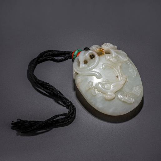 徳】旧家蔵出『清 水胆瑪瑙彫り 葡萄紋掛件 共箱』古美術品 骨董品